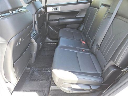 Certified 2025 Hyundai Santa Fe SEL AWD/4WD image 23