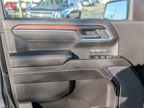 Certified 2025 GMC Sierra 1500 Denali image 12