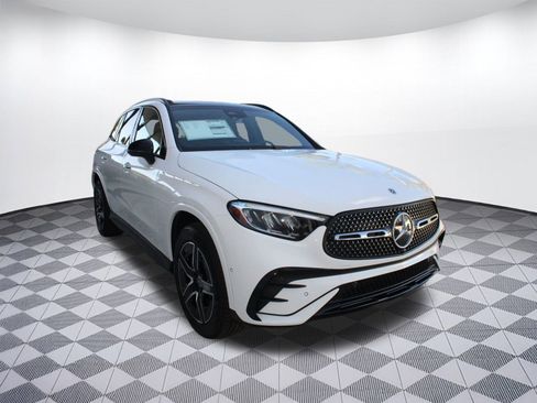 Used 2026 Mercedes-Benz GLC 300 4MATIC image 7