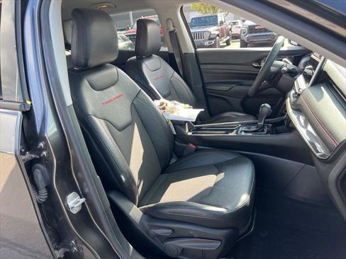 Certified 2022 Jeep Compass Trailhawk AWD/4WD image 18