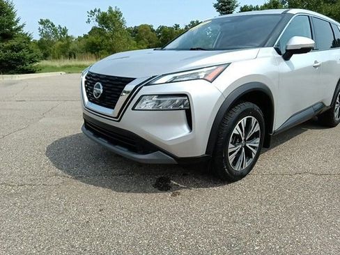 Certified 2021 Nissan Rogue SV AWD/4WD image 1