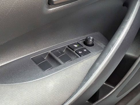 Used 2023 Toyota Corolla LE FWD image 22
