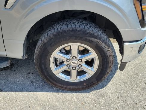 Used 2025 Ford F150 XLT w/ Equipment Group 301A Standard AWD/4WD image 7