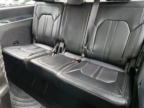 Used 2020 Ford Expedition Limited w/ Equipment Group 301A RWD image 31
