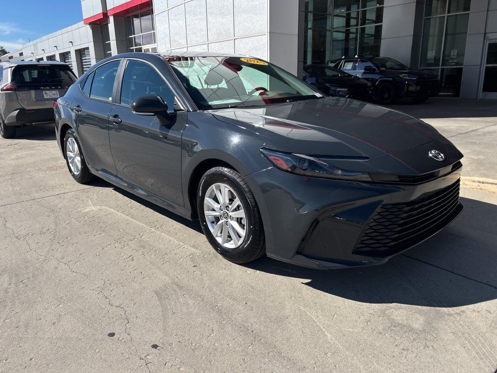 Certified 2025 Toyota Camry LE FWD image 7