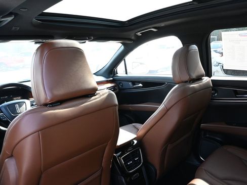 Used 2022 Lincoln Nautilus Reserve w/ Equipment Group 201A FWD image 25