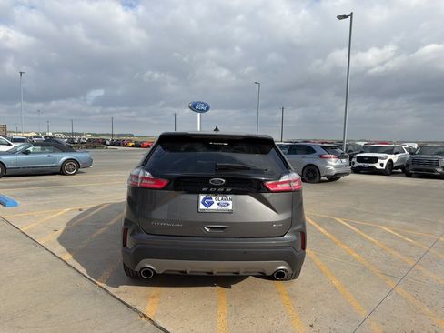 Used 2023 Ford Edge Titanium AWD/4WD image 6
