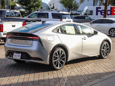 New 2026 Toyota Prius Plug-In Hybrid image 7