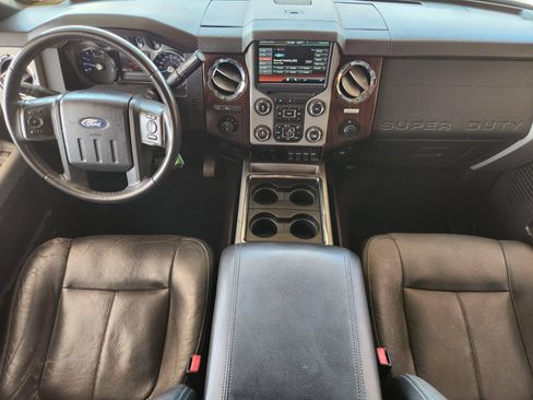 Used 2015 Ford F250 Lariat w/ Lariat Interior Package AWD/4WD image 27