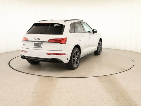 Certified 2025 Audi Q5 e Premium Plus w/ Premium Plus Package image 6