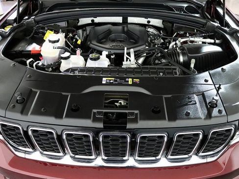 Used 2022 Jeep Grand Cherokee Limited 4xe image 39