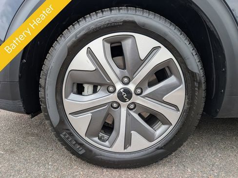 Used 2022 Kia Niro EX Premium w/ Cold Weather Package image 13