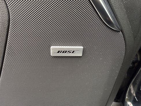 Used 2024 GMC Yukon XL Denali w/ Advanced Technology Package image 15