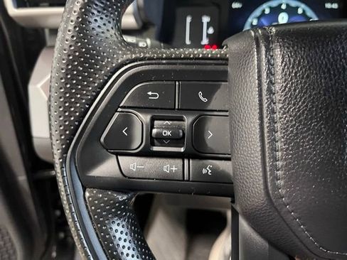 Used 2025 Toyota Tacoma SR5 image 25