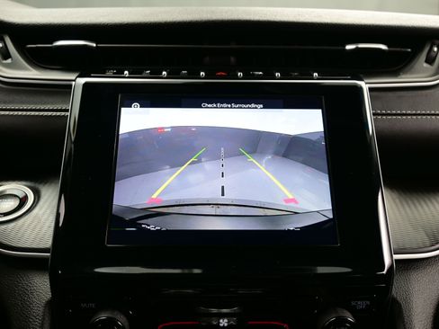 Used 2024 Jeep Grand Cherokee L Laredo image 19