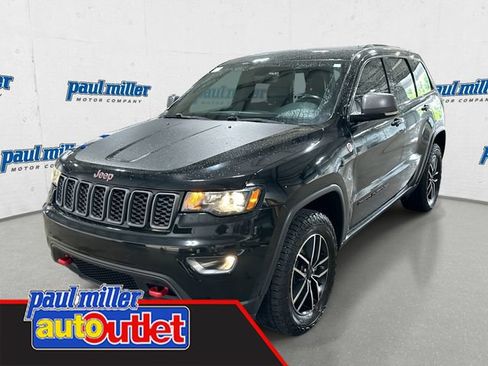 Used 2021 Jeep Grand Cherokee Trailhawk AWD/4WD image 1