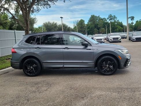 Certified 2023 Volkswagen Tiguan SE R-Line FWD image 4
