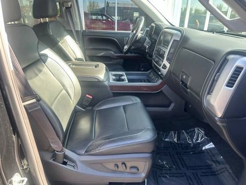 Used 2017 GMC Sierra 1500 SLT w/ SLT Premium Package AWD/4WD image 9