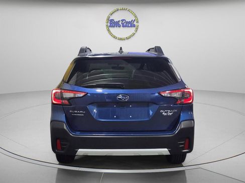 Used 2022 Subaru Outback Limited AWD/4WD image 4