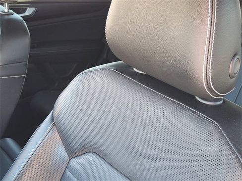 Used 2024 Volkswagen Atlas Cross Sport SEL R-Line image 15