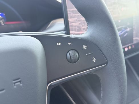 Used 2025 Tesla Model S AWD/4WD image 68