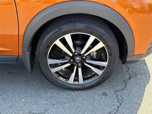 Used 2020 Nissan Kicks SV image 7