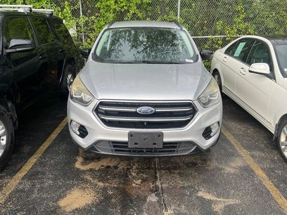 Used 2017 Ford Escape SE w/ SE Sport Appearance Package