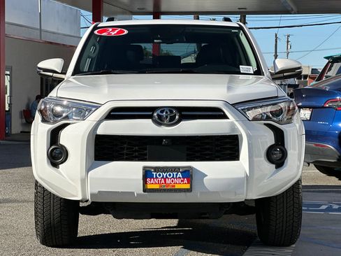 Used 2024 Toyota 4Runner SR5 Premium w/ Moonroof Package image 9