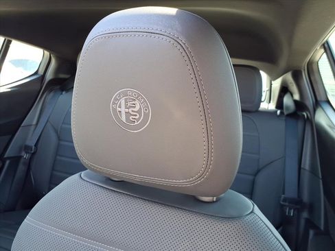 New 2026 Alfa Romeo Tonale Veloce w/ Quick Order Package 23H Volce image 12