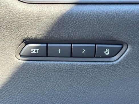 Certified 2023 Cadillac XT6 Premium Luxury w/ Platinum Package image 18