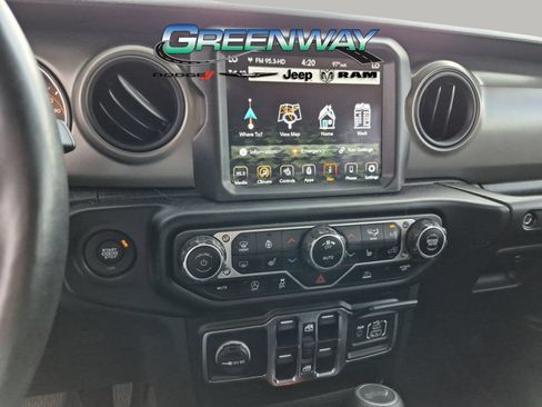 Used 2022 Jeep Wrangler Unlimited Sport AWD/4WD image 13