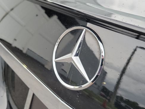 Used 2016 Mercedes-Benz E 250 Sedan image 31