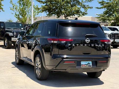 Used 2026 Nissan Pathfinder S AWD/4WD image 5
