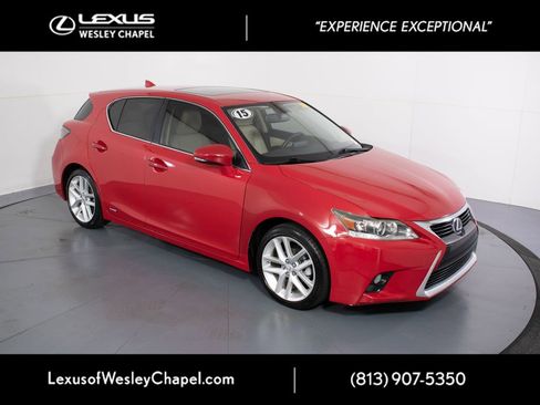 Used 2015 Lexus CT 200h w/ Navigation Package FWD image 2
