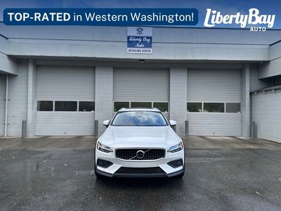Used 2025 Volvo V60 B5 Cross Country Plus