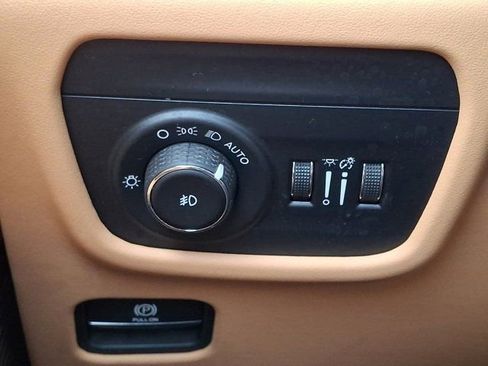Certified 2023 Jeep Grand Cherokee L Summit AWD/4WD image 31