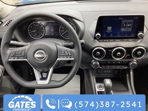 Used 2025 Nissan Sentra SV FWD image 16