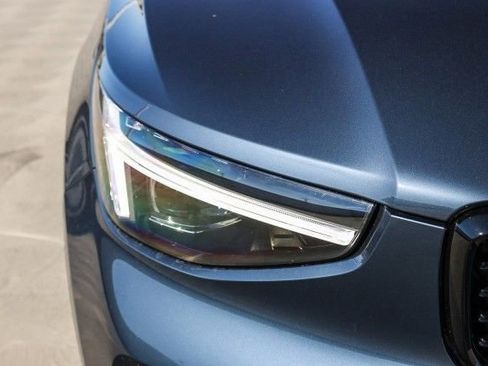 New 2026 Volvo XC40 B5 Ultra w/ Climate Package image 10