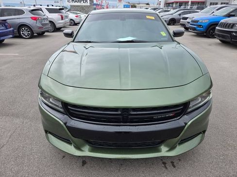 Used 2020 Dodge Charger SXT w/ Blacktop Package RWD image 2