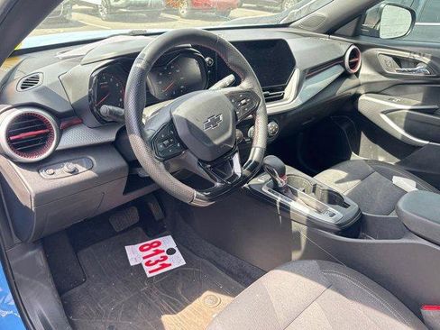 Used 2024 Chevrolet Trax RS image 7