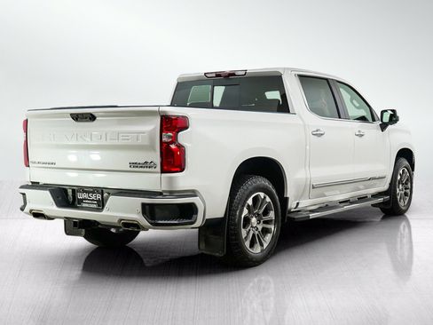 Used 2024 Chevrolet Silverado 1500 High Country w/ Technology Package AWD/4WD image 5