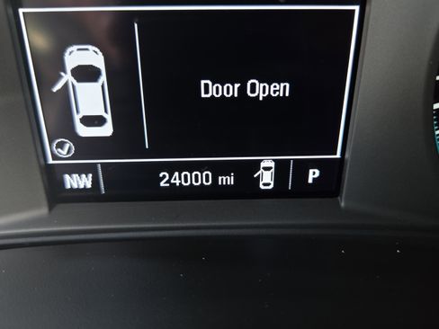 Used 2025 Chevrolet Malibu RS FWD image 26