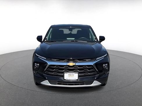 Used 2025 Chevrolet Blazer LT image 4