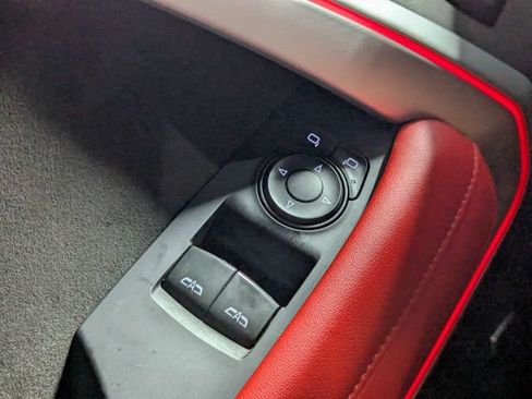 Used 2022 Chevrolet Camaro ZL1 RWD image 18