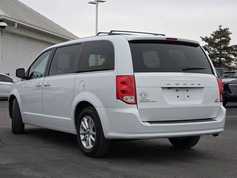 Used 2019 Dodge Grand Caravan SXT image 17