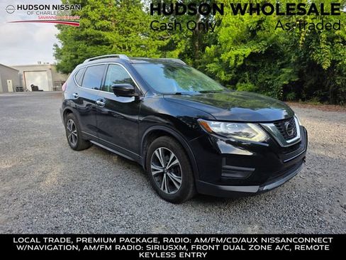 Used 2019 Nissan Rogue SV w/ Premium Package FWD image 1