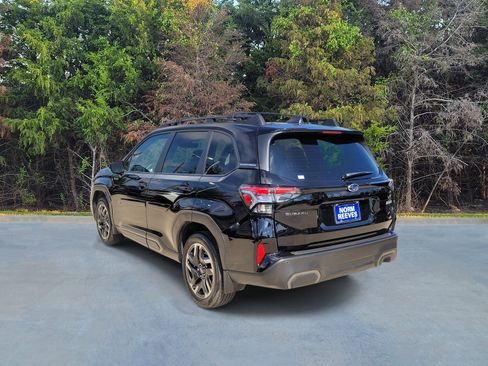 Certified 2025 Subaru Forester Limited AWD/4WD image 21