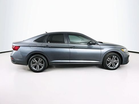 Used 2024 Volkswagen Jetta SE FWD image 25