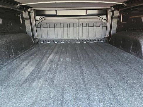 New 2026 Chevrolet Silverado EV 4x4 Crew Cab image 15