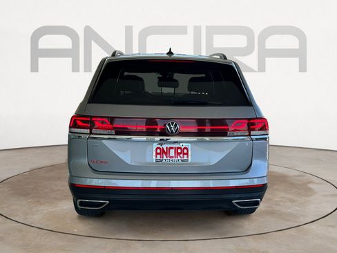 Used 2024 Volkswagen Atlas SE FWD image 4
